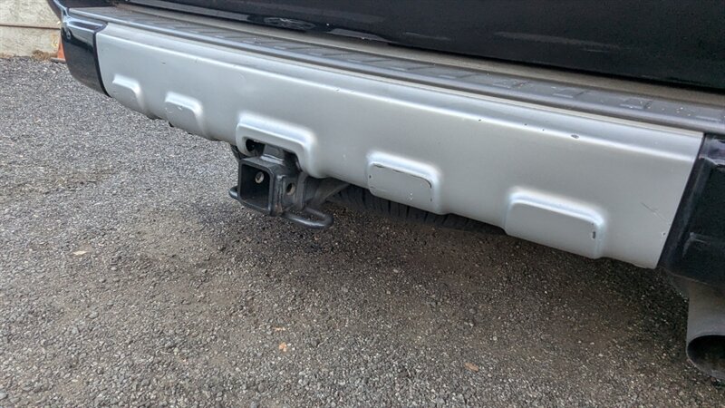 2004 Toyota 4Runner SR5 - Photo 17 - Canyon Country, CA 91351