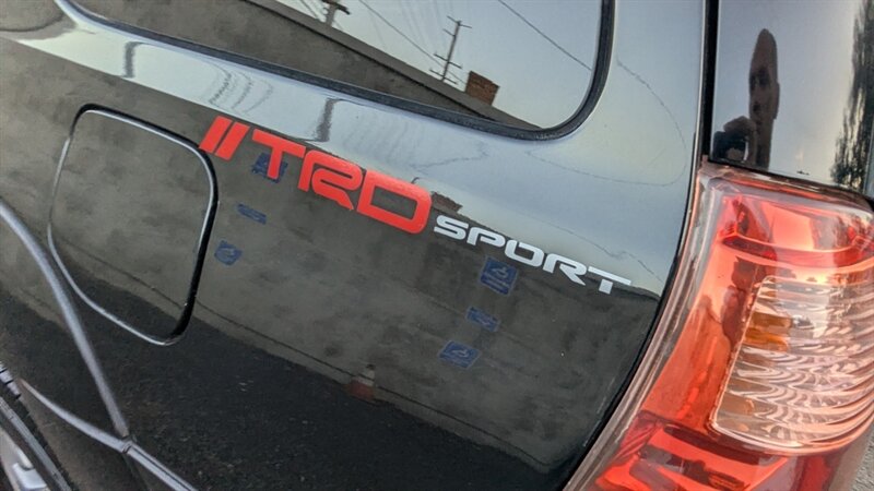 2004 Toyota 4Runner SR5 - Photo 15 - Canyon Country, CA 91351