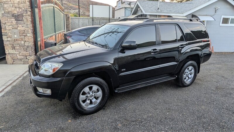 2004 Toyota 4Runner SR5 - Photo 2 - Canyon Country, CA 91351