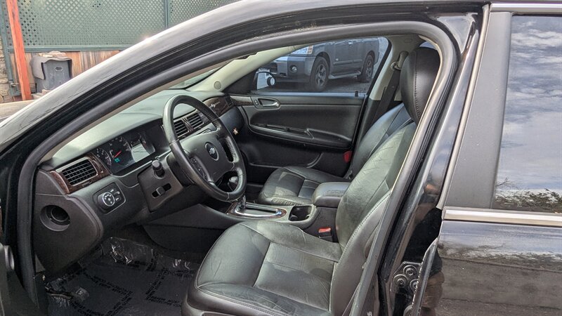 2014 Chevrolet Impala Limited LTZ Fleet - Photo 18 - Canyon Country, CA 91351