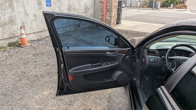 2014 Chevrolet Impala Limited LTZ Fleet - Photo 24 - Canyon Country, CA 91351