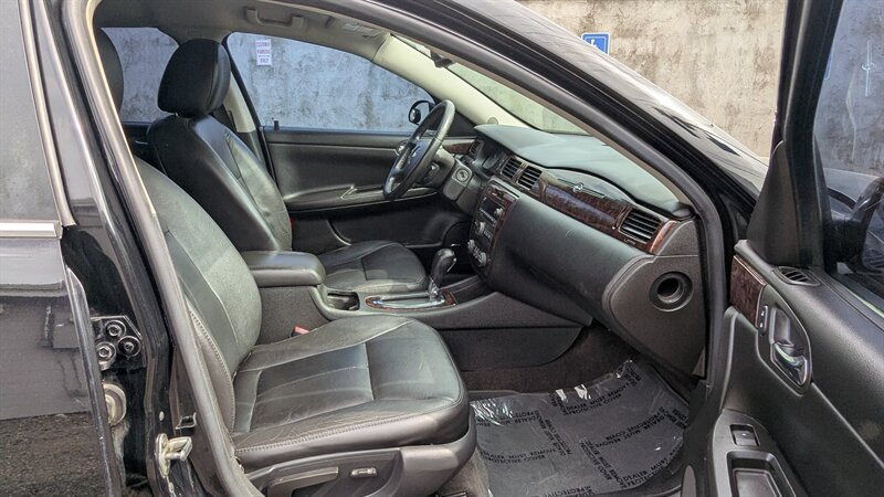 2014 Chevrolet Impala Limited LTZ Fleet - Photo 15 - Canyon Country, CA 91351