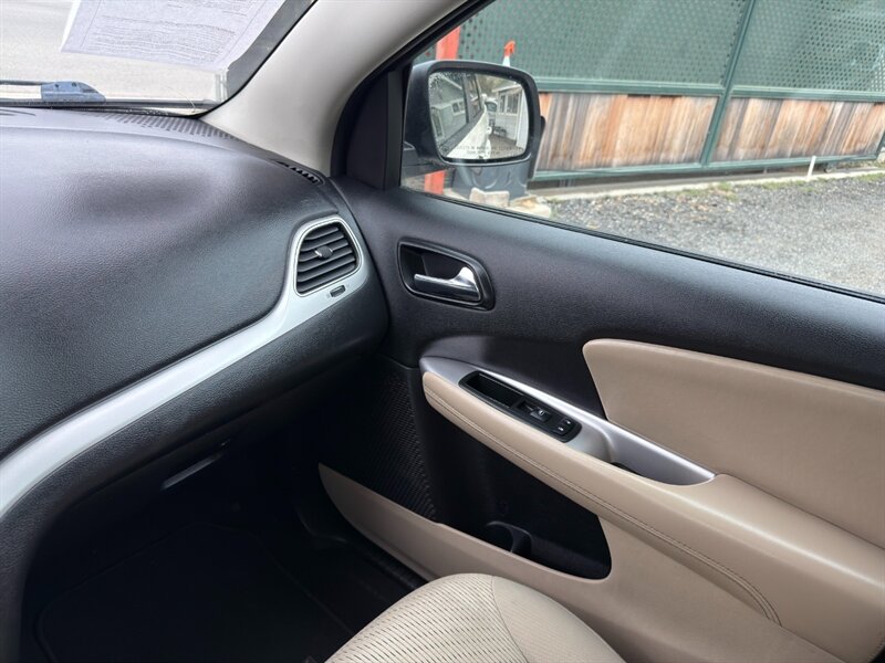 2015 Dodge Journey American Value Package - Photo 16 - Canyon Country, CA 91351