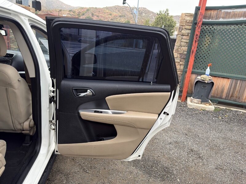 2015 Dodge Journey American Value Package - Photo 25 - Canyon Country, CA 91351