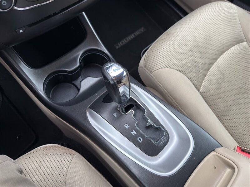 2015 Dodge Journey American Value Package - Photo 18 - Canyon Country, CA 91351
