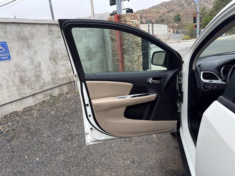 2015 Dodge Journey American Value Package - Photo 22 - Canyon Country, CA 91351