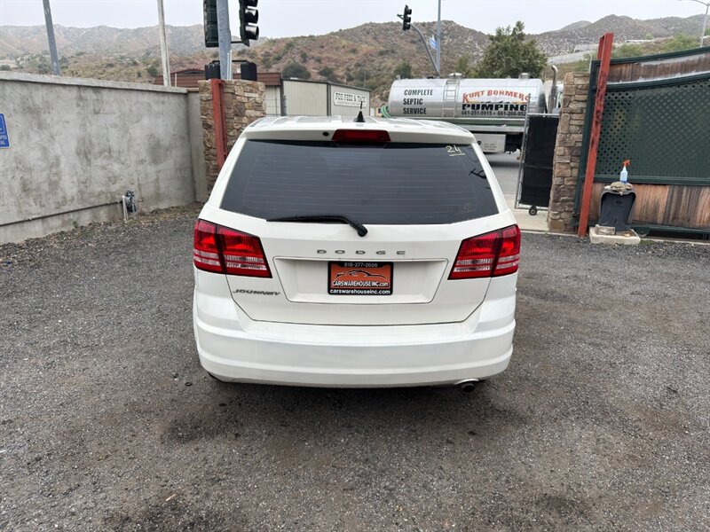 2015 Dodge Journey American Value Package - Photo 4 - Canyon Country, CA 91351