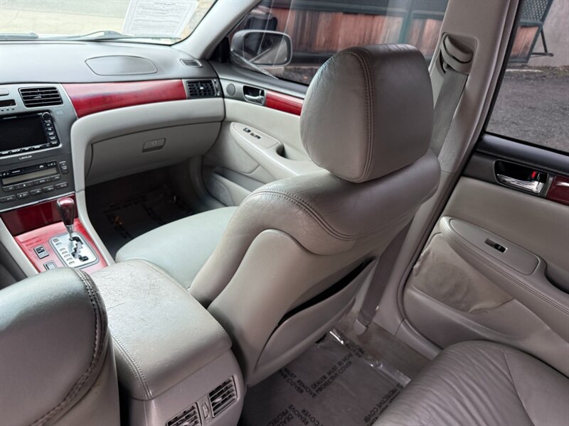 2002 Lexus ES 300 - Photo 20 - Canyon Country, CA 91351