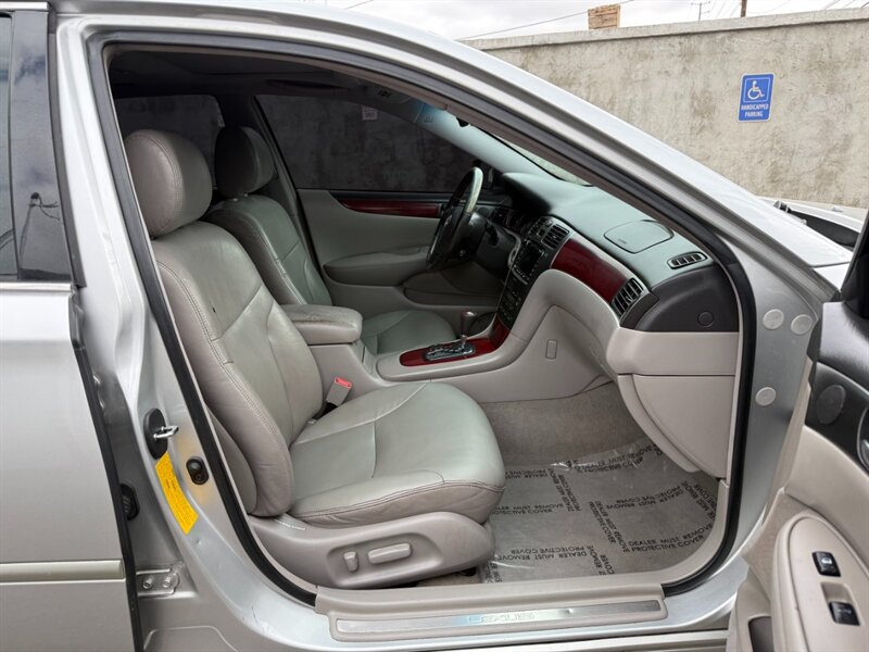 2002 Lexus ES 300 - Photo 17 - Canyon Country, CA 91351