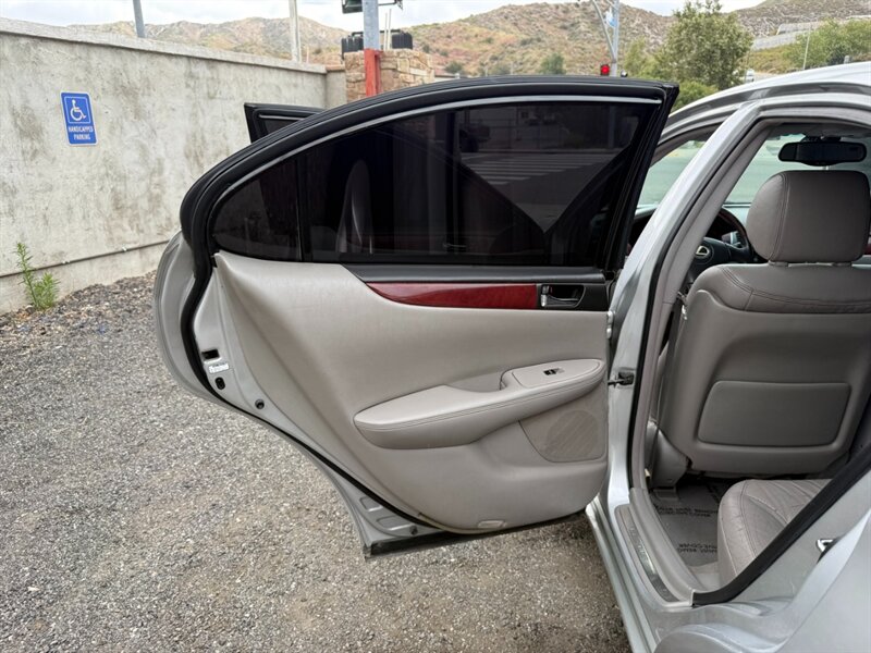 2002 Lexus ES 300 - Photo 35 - Canyon Country, CA 91351