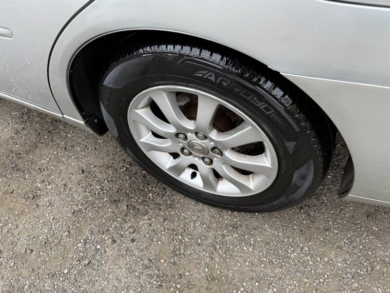 2002 Lexus ES 300 - Photo 12 - Canyon Country, CA 91351