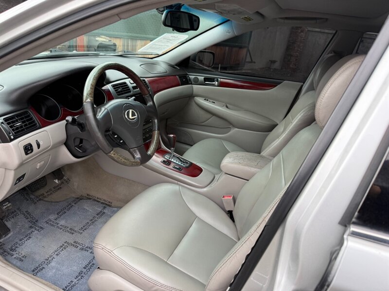 2002 Lexus ES 300 - Photo 13 - Canyon Country, CA 91351