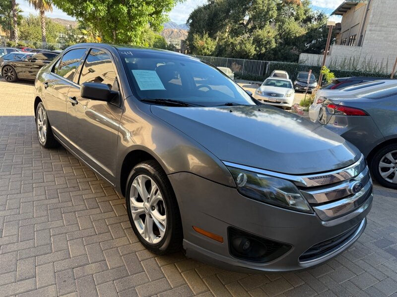 2012 Ford Fusion SE - Photo 5 - Canyon Country, CA 91351