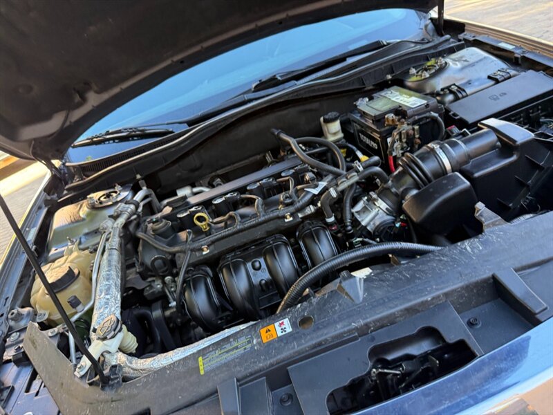 2012 Ford Fusion SE - Photo 17 - Canyon Country, CA 91351