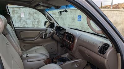 2002 Toyota Sequoia Limited   - Photo 25 - Canyon Country, CA 91351