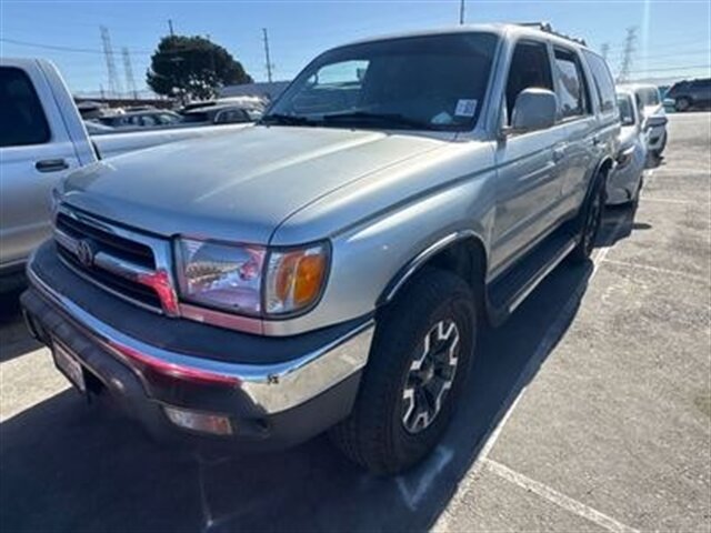 2000 Toyota 4Runner SR5   - Photo 1 - Canyon Country, CA 91351