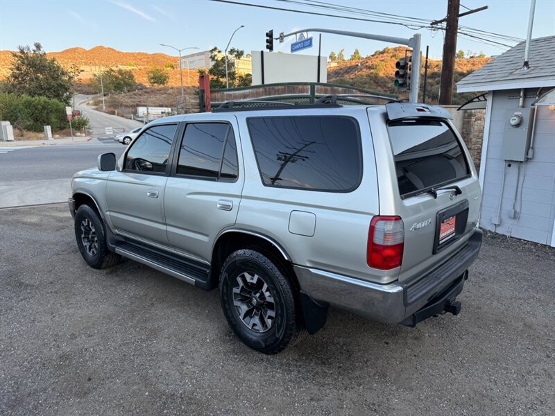 2000 Toyota 4Runner SR5 - Photo 4 - Canyon Country, CA 91351