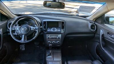 2011 Nissan Maxima 3.5 S   - Photo 33 - Canyon Country, CA 91351