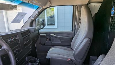 2011 Chevrolet Express 2500   - Photo 24 - Canyon Country, CA 91351