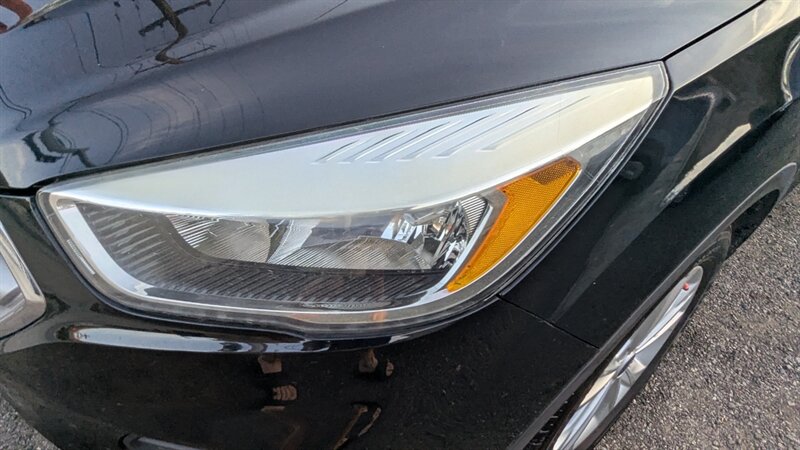 2017 Ford Escape SE - Photo 14 - Canyon Country, CA 91351