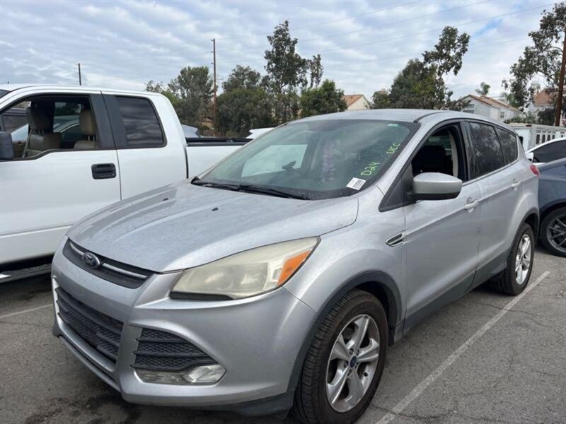 2016 Ford Escape SE - Photo 1 - Canyon Country, CA 91351