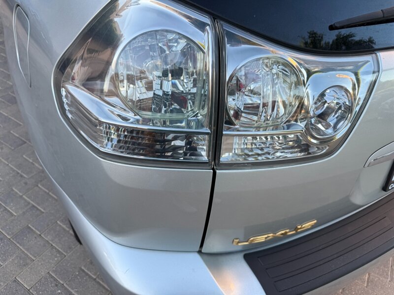 2005 Lexus RX 330 - Photo 10 - Canyon Country, CA 91351
