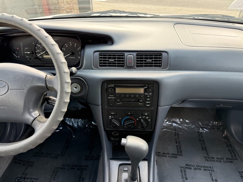 2000 Toyota Camry LE - Photo 20 - Canyon Country, CA 91351