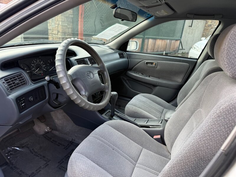 2000 Toyota Camry LE - Photo 10 - Canyon Country, CA 91351