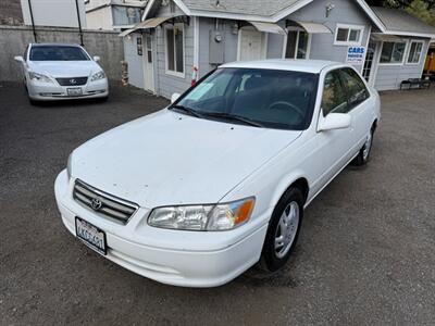 2000 Toyota Camry LE Sedan