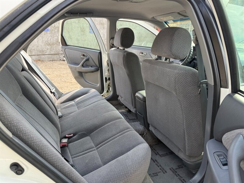 2000 Toyota Camry LE - Photo 33 - Canyon Country, CA 91351