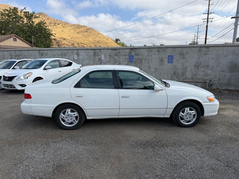 2000 Toyota Camry LE - Photo 7 - Canyon Country, CA 91351