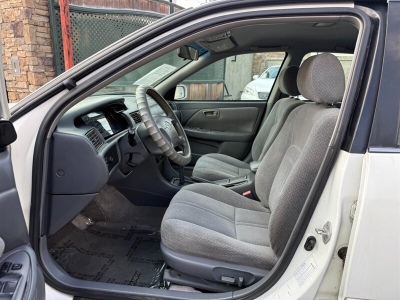 2000 Toyota Camry LE - Photo 11 - Canyon Country, CA 91351