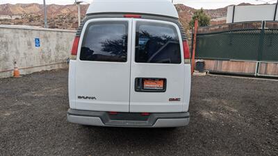 2001 GMC Savana G2500   - Photo 12 - Canyon Country, CA 91351