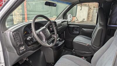 2001 GMC Savana G2500   - Photo 25 - Canyon Country, CA 91351