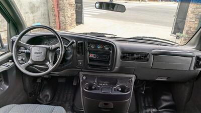 2001 GMC Savana G2500   - Photo 29 - Canyon Country, CA 91351