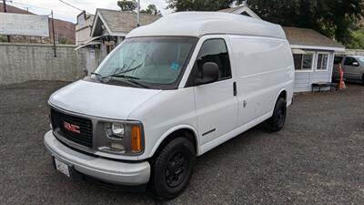 2001 GMC Savana G2500   - Photo 2 - Canyon Country, CA 91351