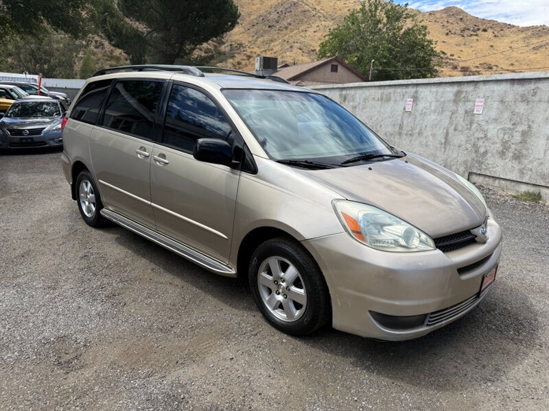 2004 Toyota Sienna LE 7 Passenger - Photo 8 - Canyon Country, CA 91351