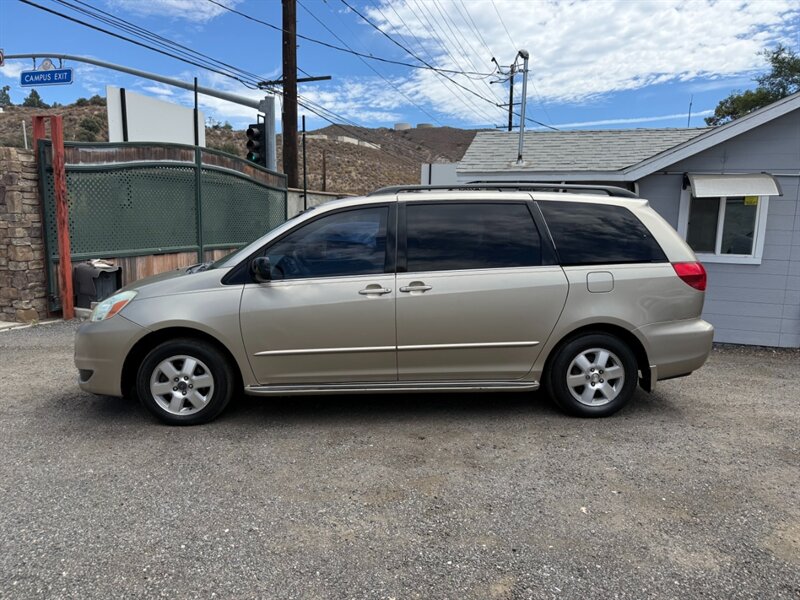 2004 Toyota Sienna LE 7 Passenger - Photo 4 - Canyon Country, CA 91351
