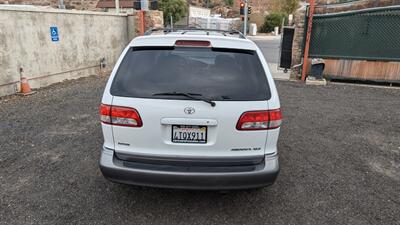 2001 Toyota Sienna LE   - Photo 9 - Canyon Country, CA 91351