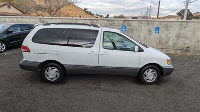 2001 Toyota Sienna LE   - Photo 13 - Canyon Country, CA 91351