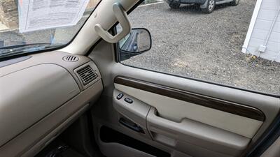 2002 Ford Explorer Eddie Bauer   - Photo 46 - Canyon Country, CA 91351