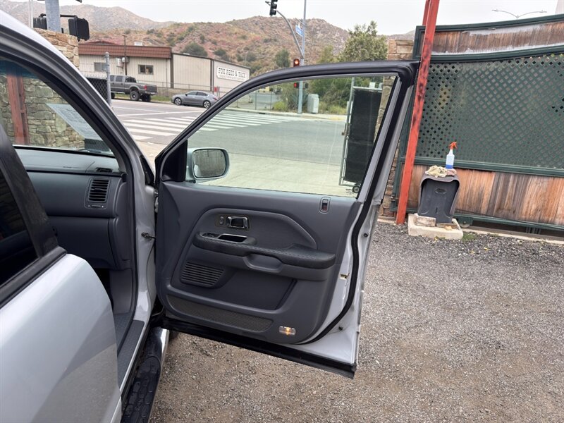 2003 Honda Pilot EX-L 4dr EX-L - Photo 36 - Canyon Country, CA 91351