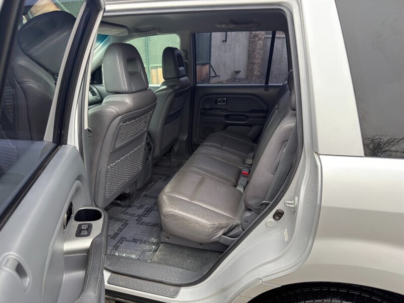 2003 Honda Pilot EX-L 4dr EX-L - Photo 16 - Canyon Country, CA 91351