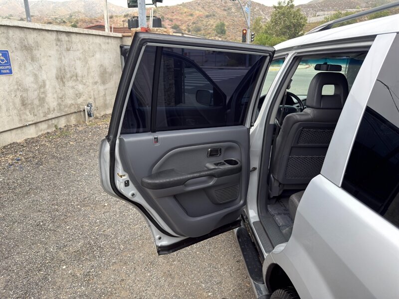 2003 Honda Pilot EX-L 4dr EX-L - Photo 34 - Canyon Country, CA 91351