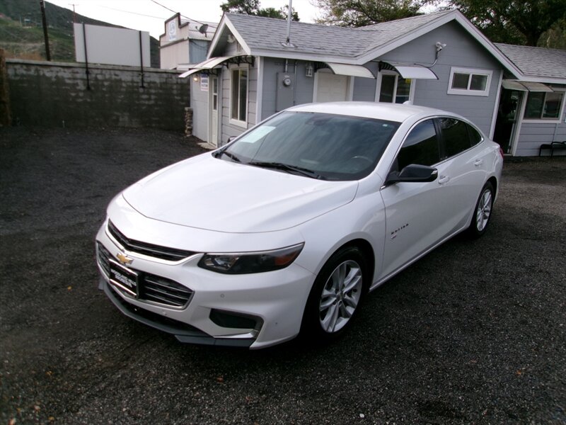 2016 Chevrolet Malibu Hybrid's photo