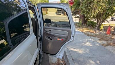 2003 GMC Yukon Denali   - Photo 53 - Canyon Country, CA 91351