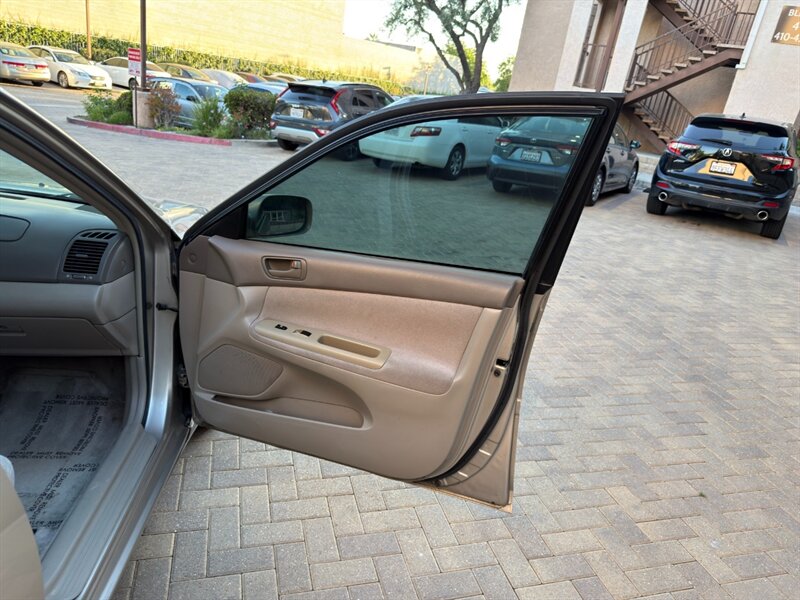 2002 Toyota Camry LE V6 - Photo 42 - Canyon Country, CA 91351