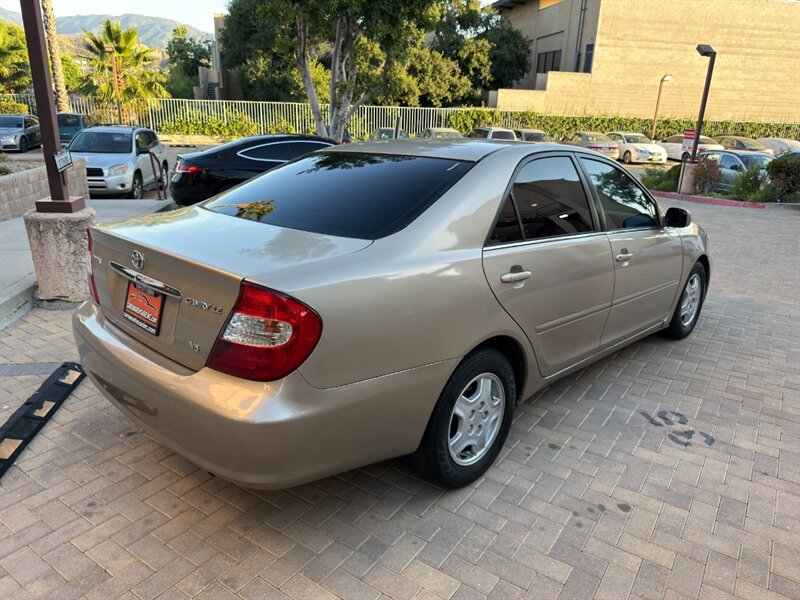 2002 Toyota Camry LE V6 - Photo 6 - Canyon Country, CA 91351