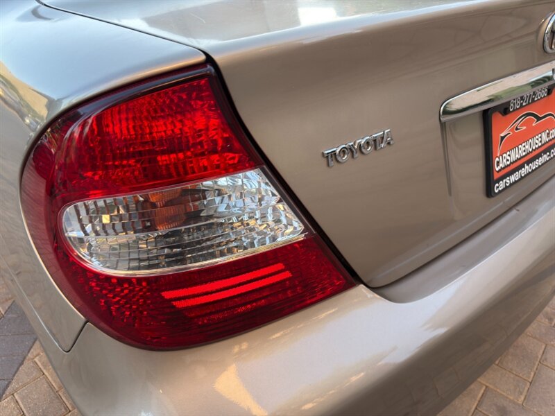 2002 Toyota Camry LE V6 - Photo 12 - Canyon Country, CA 91351