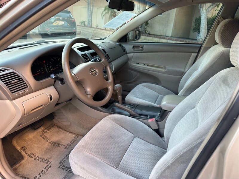 2002 Toyota Camry LE V6 - Photo 14 - Canyon Country, CA 91351